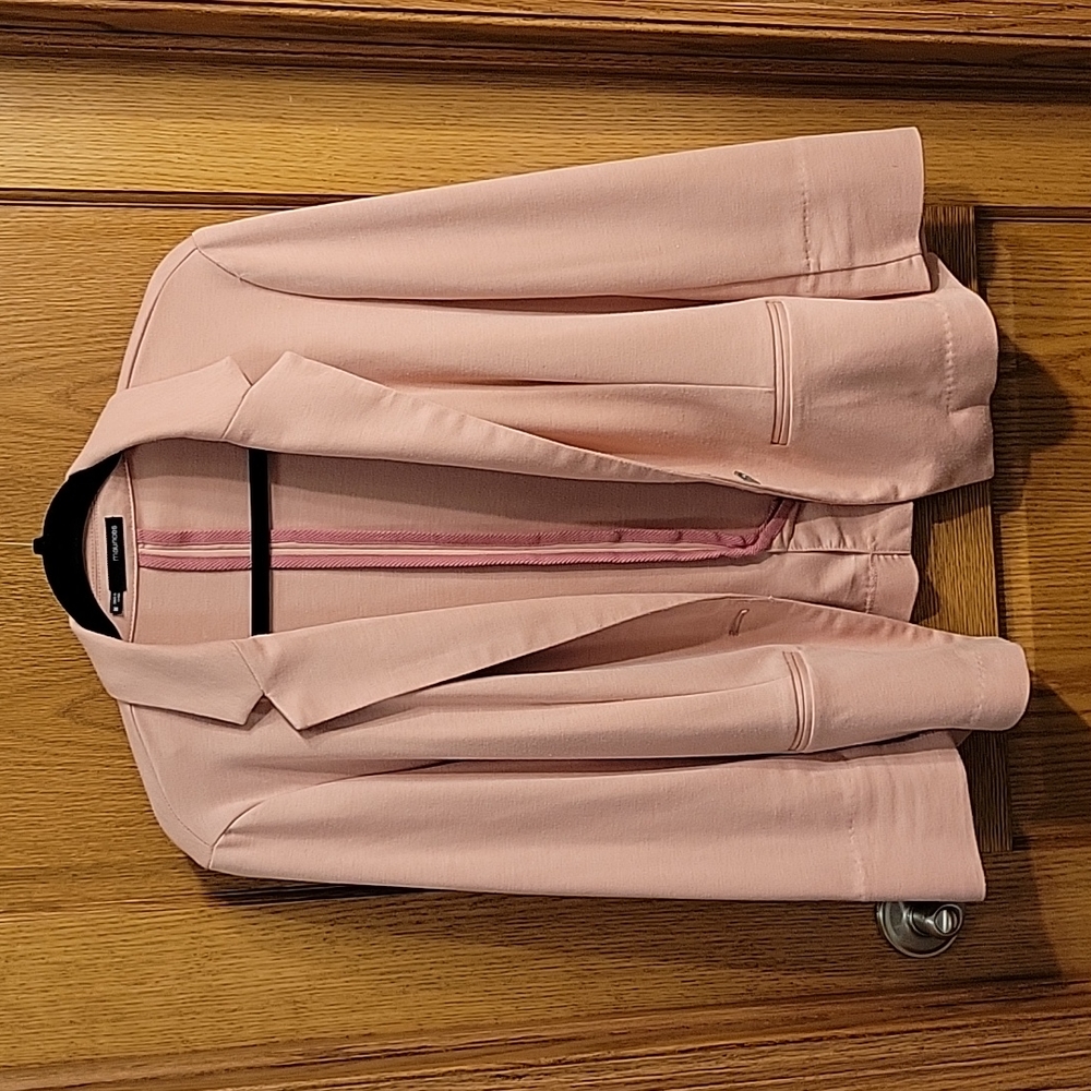 Pink blaser